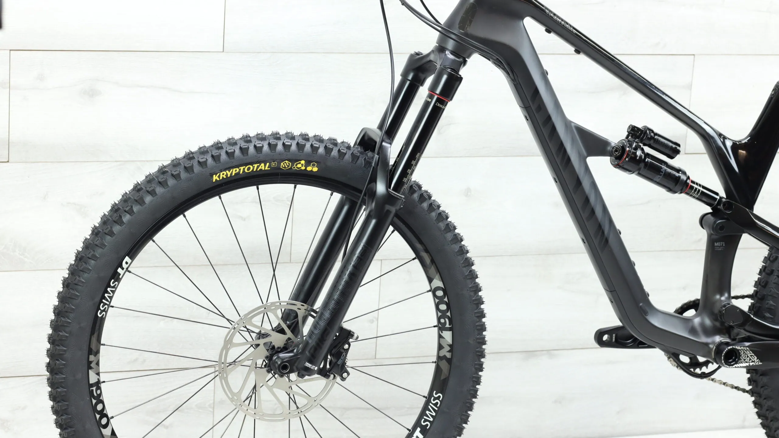 2019 Canyon Spectral CF 7.0  Mountain Bike - Large