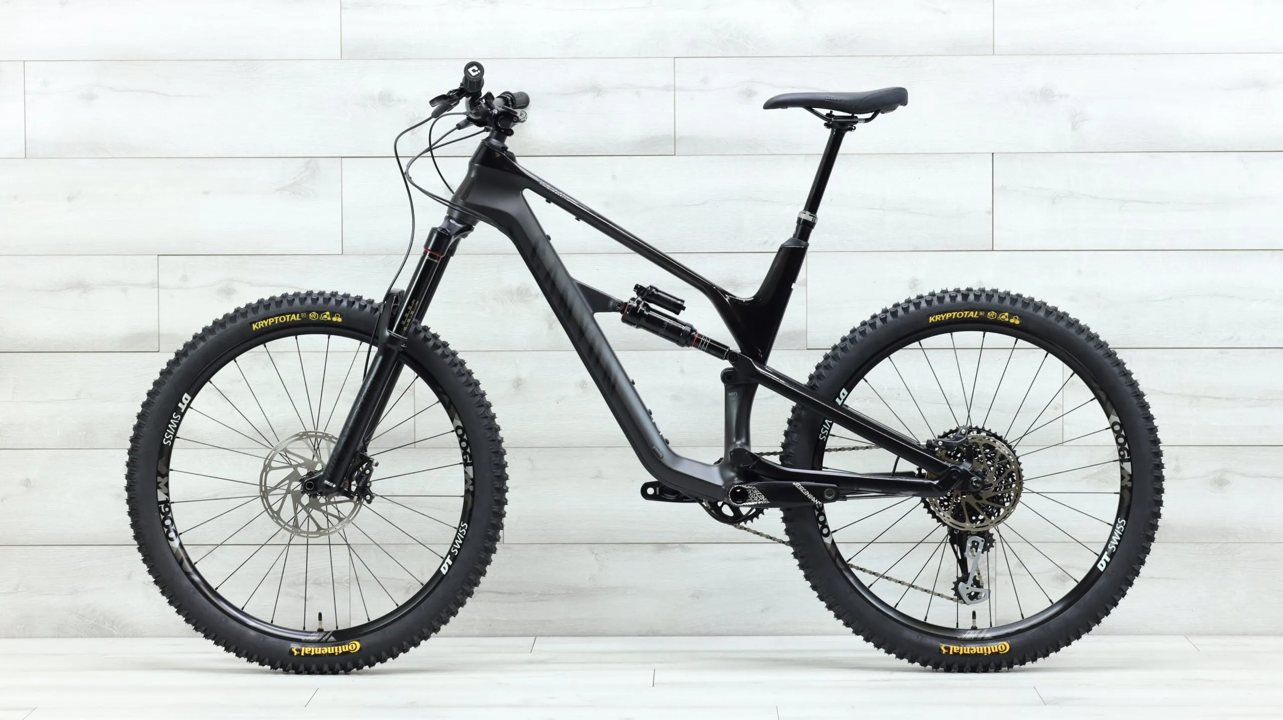 2019 Canyon Spectral CF 7.0  Mountain Bike - Large