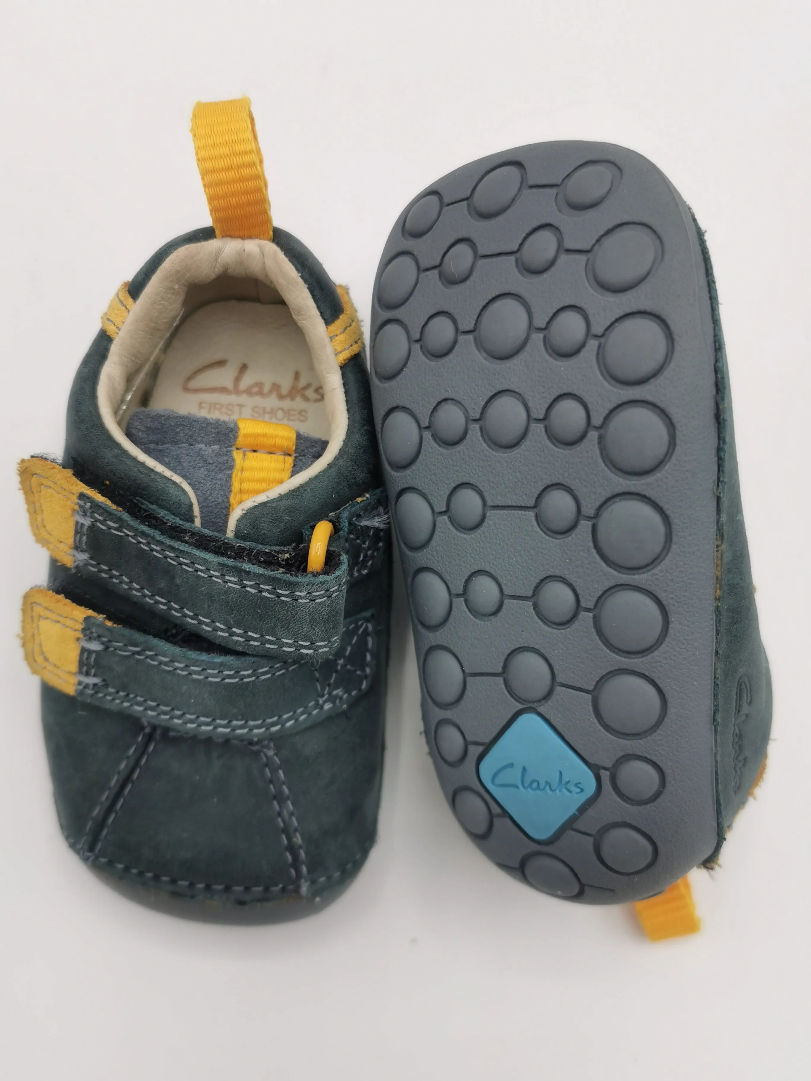 BABY BOY SIZE 2.5 (3/6 MONTHS) - CLARK'S, Infant Walking Shoes EUC B59