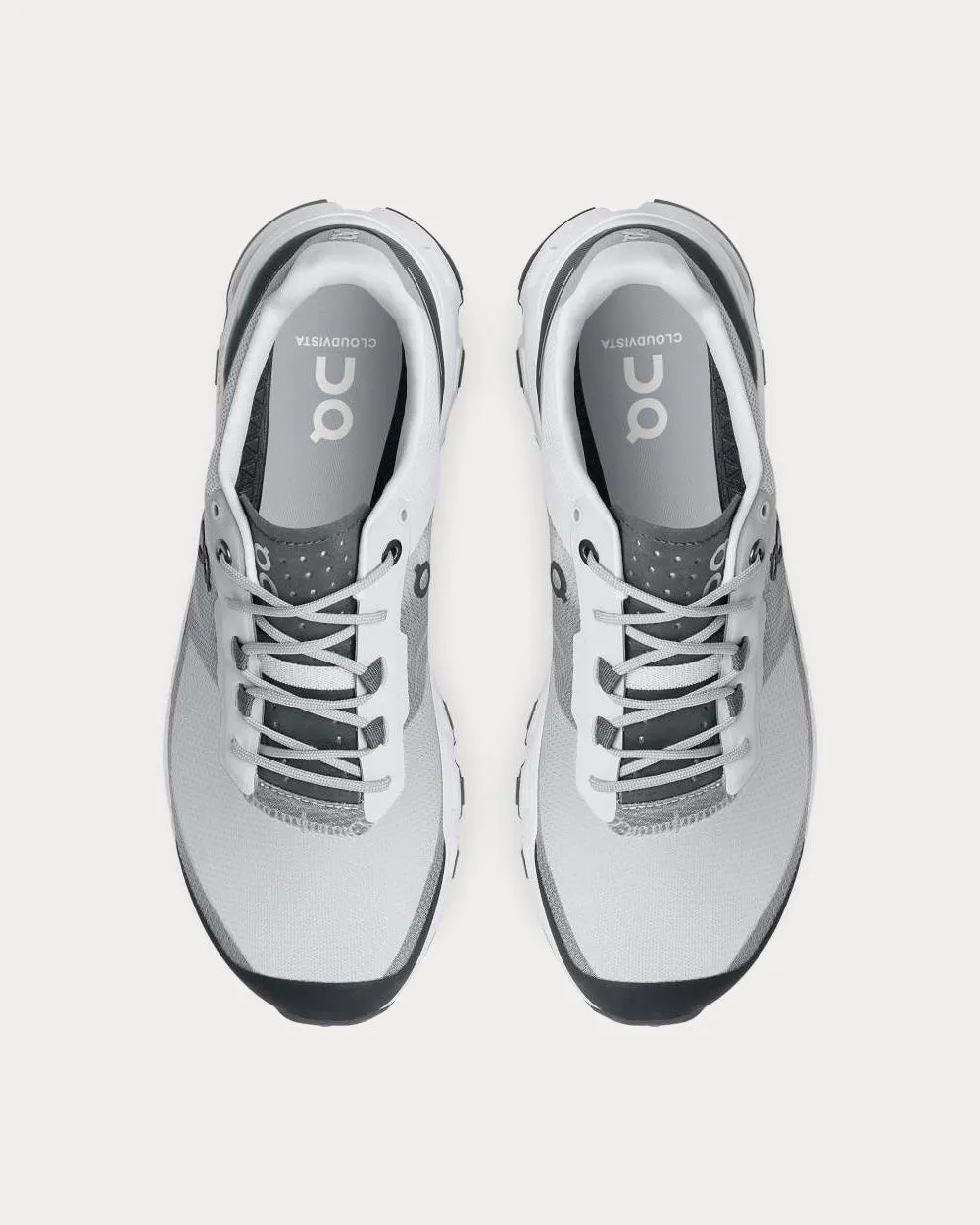 Cloudvista Glacier / Black Running Shoes