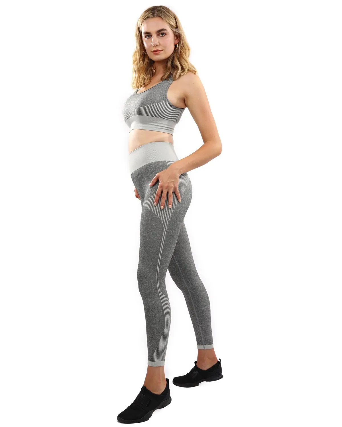 Esalda Seamless Set