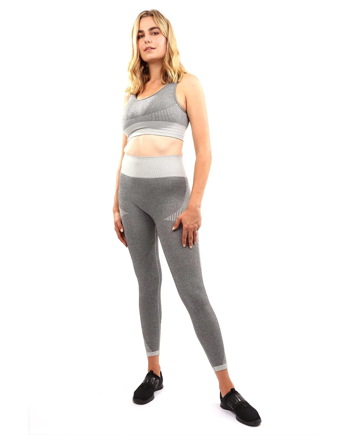 Esalda Seamless Set