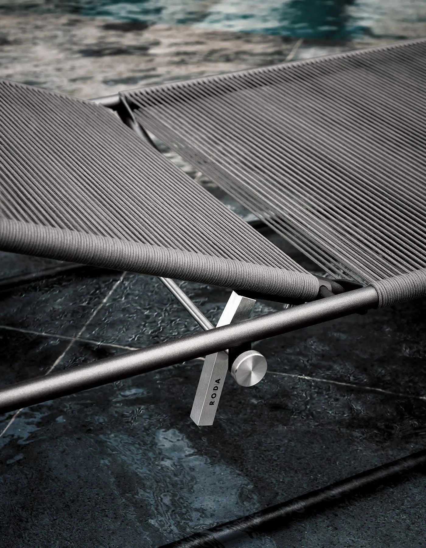 Harp Outdoor Sun Lounger