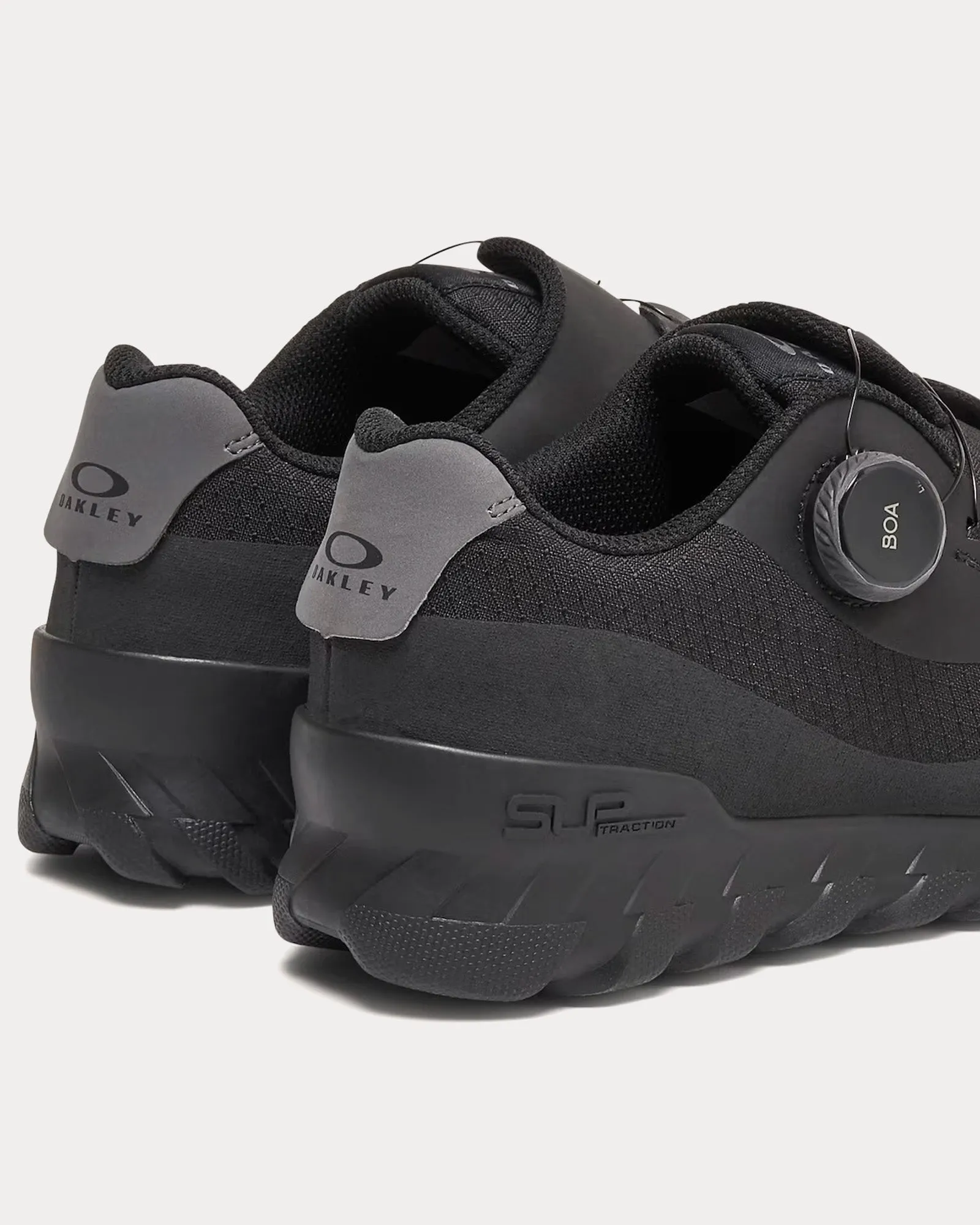 Koya Rc Boa Clipless Blackout Low Top Sneakers