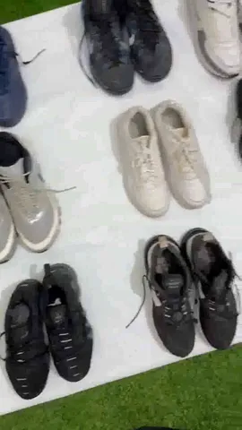 Mix bundle of branded shoes - 30 pcs