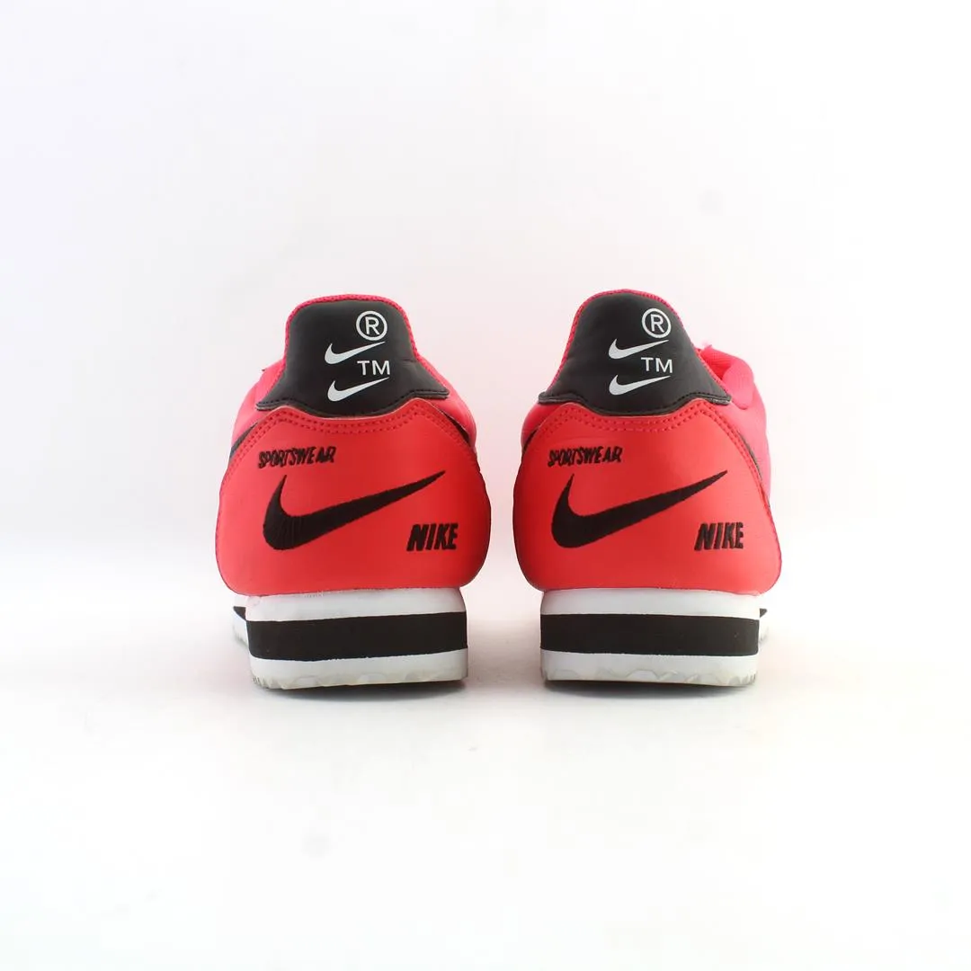 NIKE SPORTS WEAR
