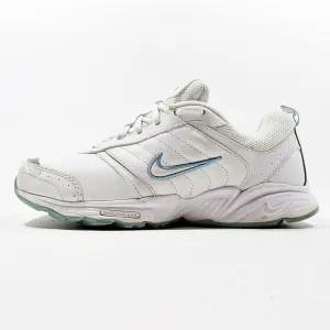 NIKE Womens Walking