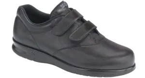 Women's Me Too Walking Shoe in Black