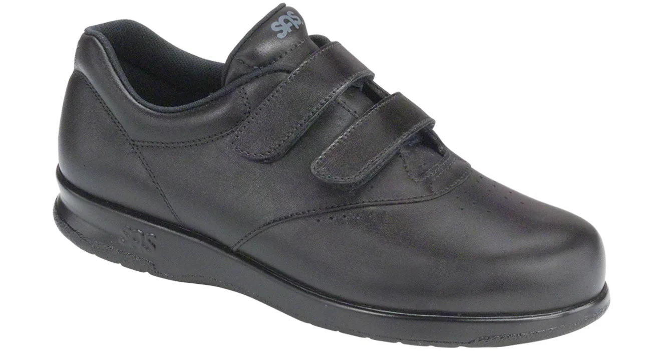 Women's Me Too Walking Shoe in Black